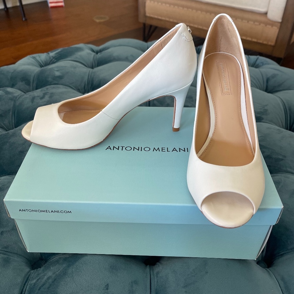 Antonio Melani - White Pump Peep Toe